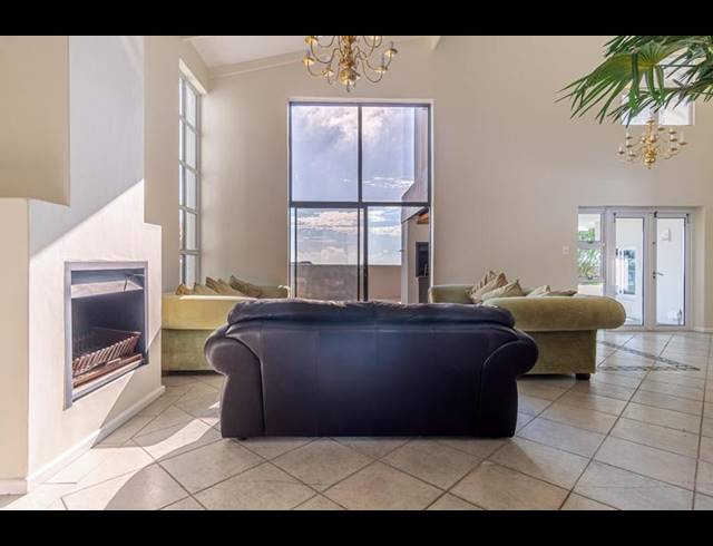 5 BEDROOM HOUSE FOR SALE IN AURORA